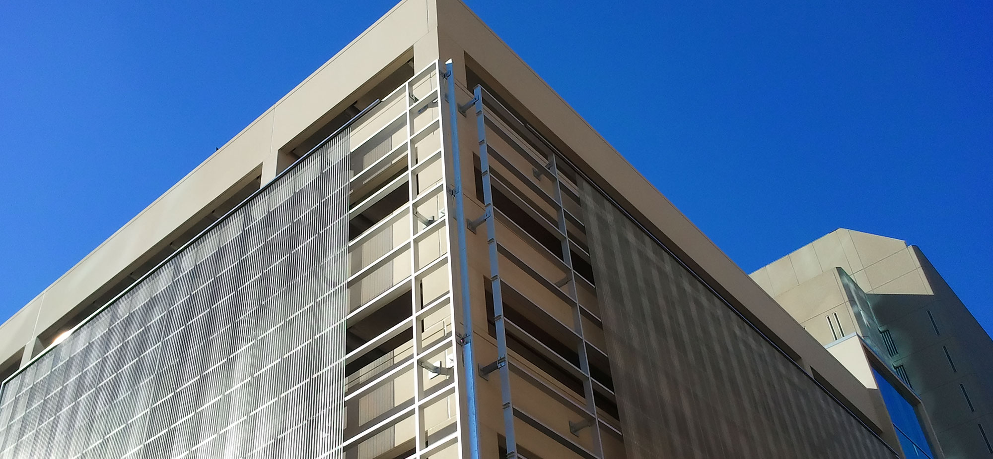 11PARALLAXBACKGROUNDGREEKTOWNPARKING2000wFULL CASS Custom